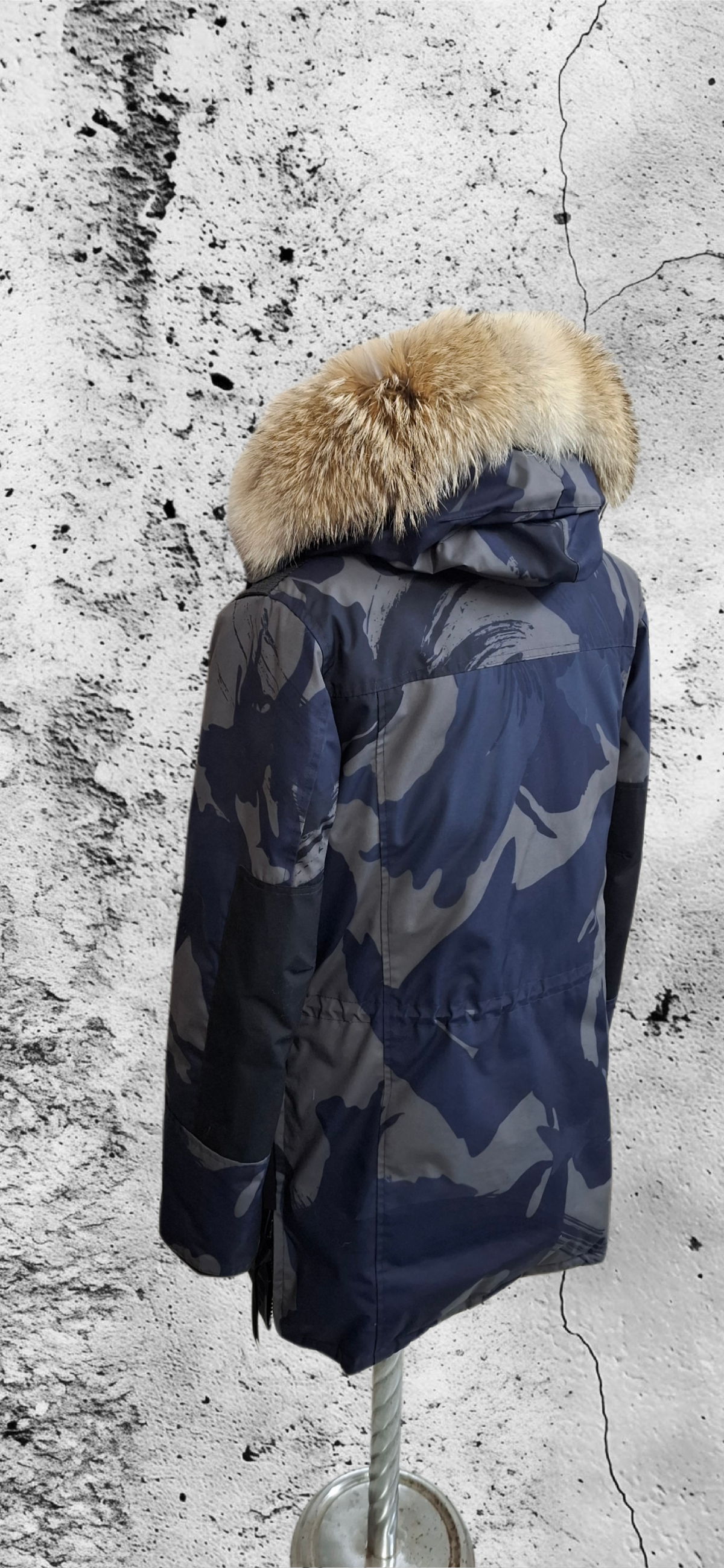 Genuine Coyote fur trim replacement compatible with Canada Goose jacket 56