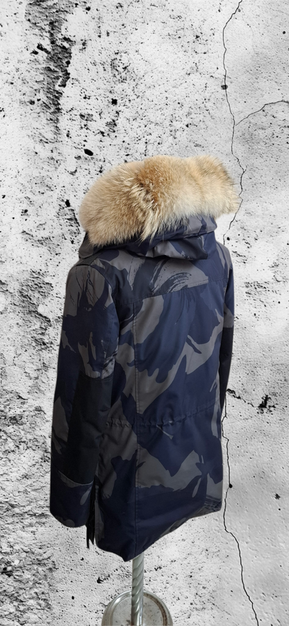 Genuine Coyote fur trim replacement compatible with Canada Goose jacket 58