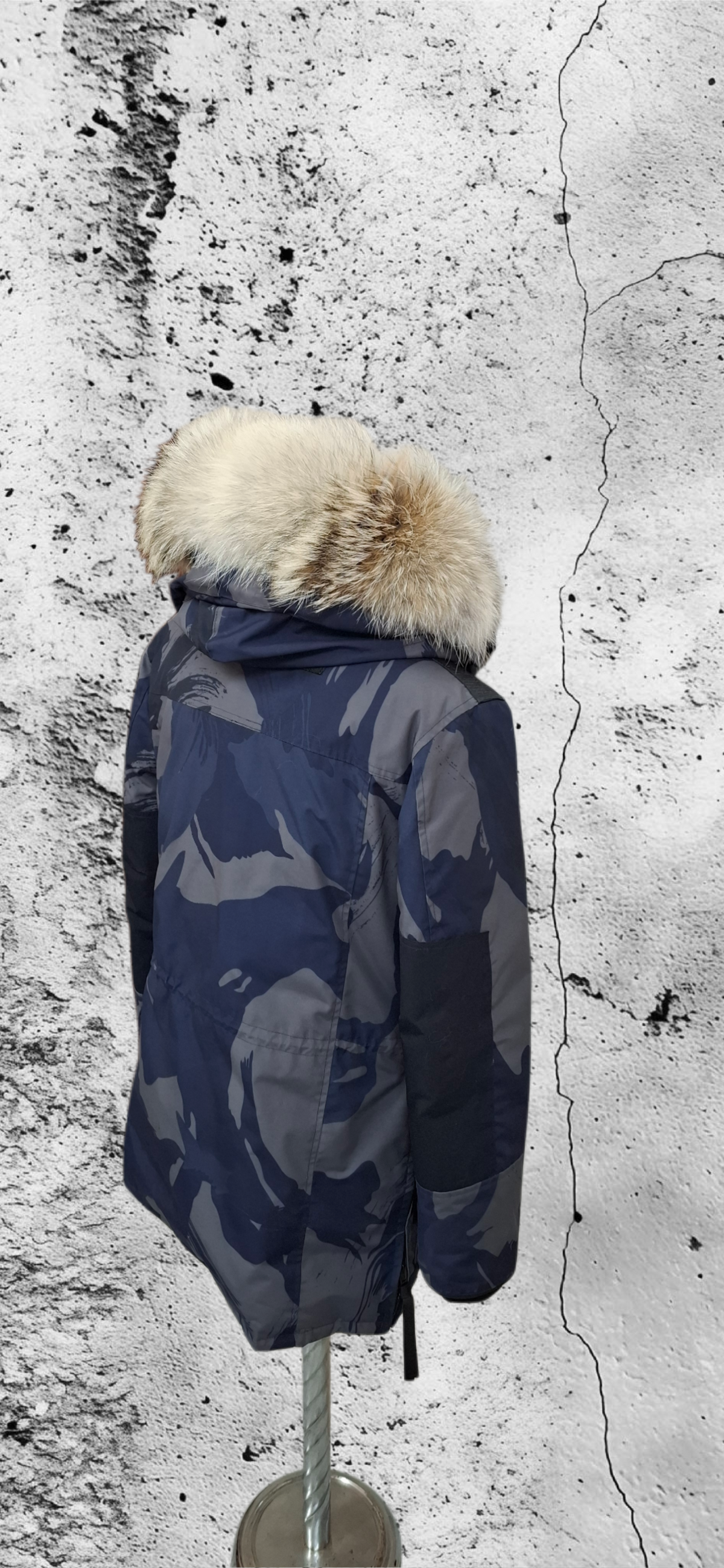 Genuine Coyote fur trim replacement compatible with Canada Goose jacket 59