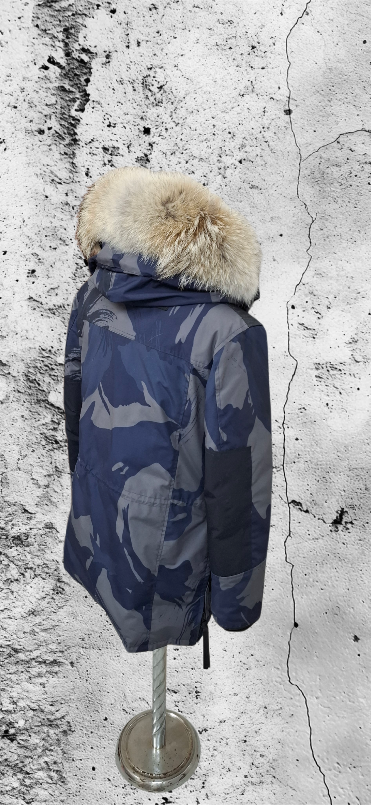 Genuine Coyote fur trim replacement compatible with Canada Goose jacket 52